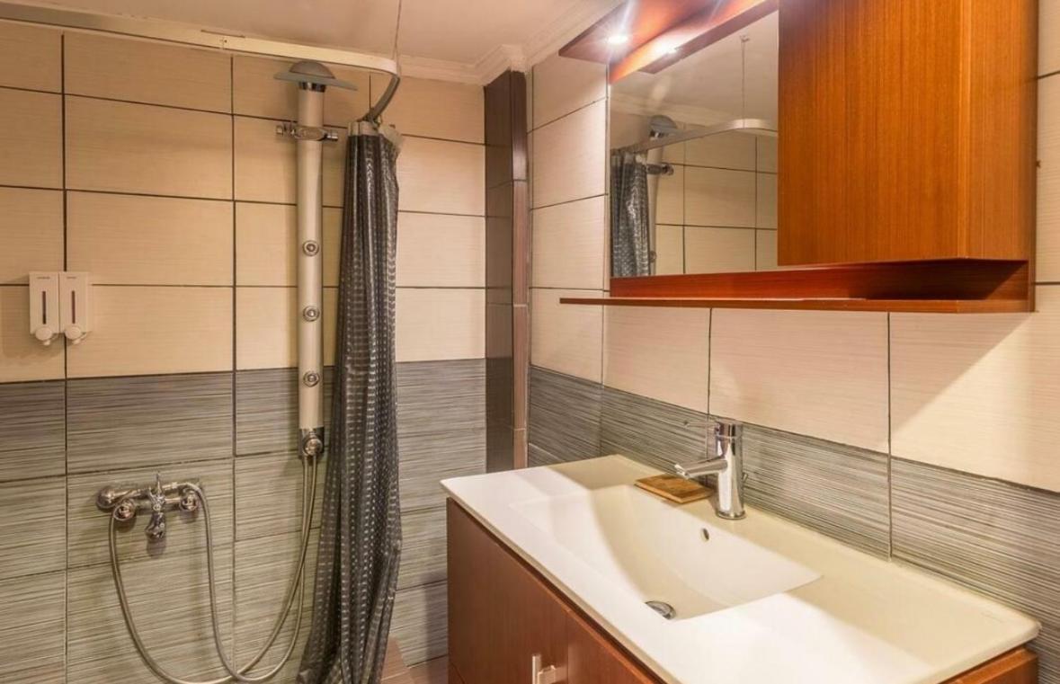 Holodek Apartments Ground & Semibasement Афины Экстерьер фото